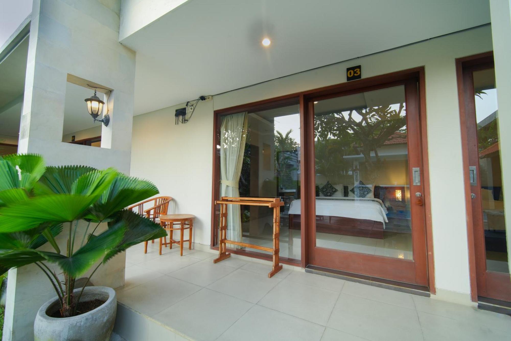 Canggu Bagus Guest House Buitenkant foto