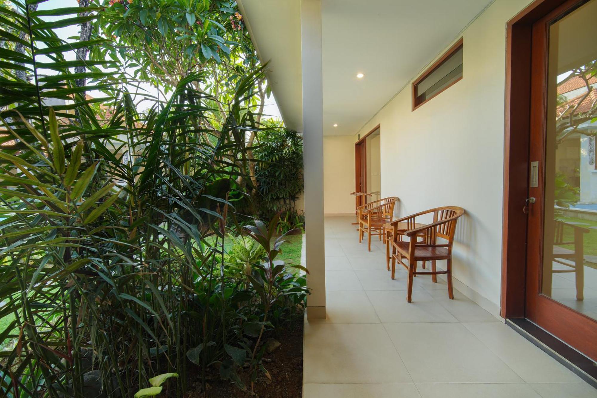 Canggu Bagus Guest House Buitenkant foto